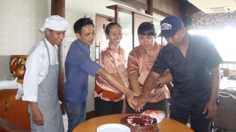 Birth Day Staff, bali indian restaurant, indian food restaurant in bali